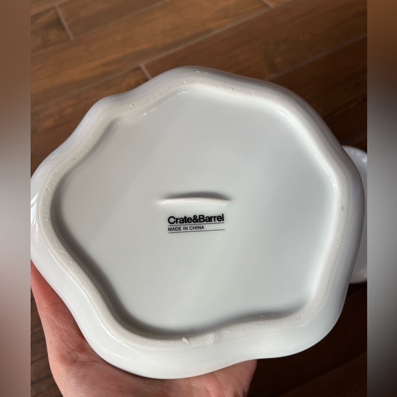 CRATE & BARREL ceramic egg plates - Picture 2 of 4